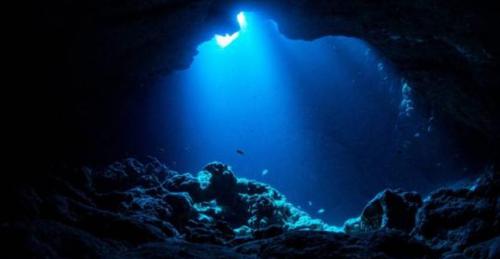 Video khiến bạn kinh ngạc vì độ sâu thật sự của đại dương