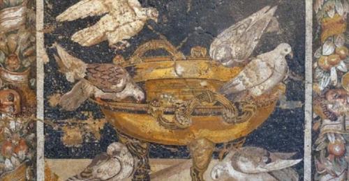 Khốn khổ bởi một câu thần chú! Hàng trăm người đã bị “Lời nguyền Pompeii” trộm lấy và thú nhận