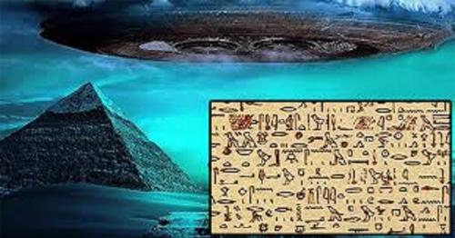 Cuốn sách cổ bí ẩn mô tả chi tiết về cách người ngoài hành tinh ghé thăm Ai Cập
